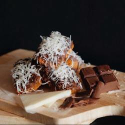 Banana Crispy ( Chocolate Chesee )