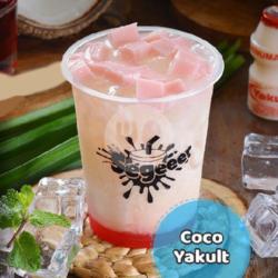 Cocopandan Milk Yakult Segeer