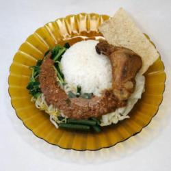 Paket Nasi Pecel Sayur Ayam Goreng