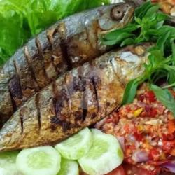 Paket Ikan Katombo Bakar Free Air Mineral