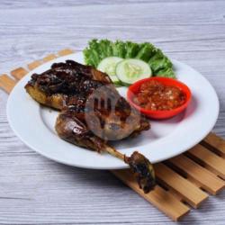 Bebek Muda Bakar