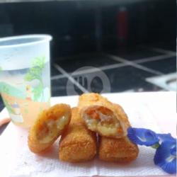 Risoles Ayam Keju