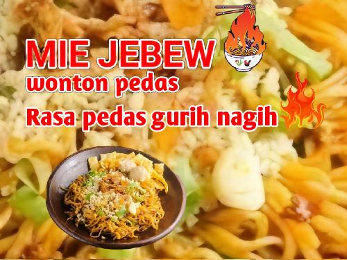 Kedai Mi Jebew 8000, Tlajung Udik