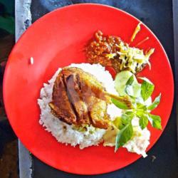 Nasi Penyetan Bebek