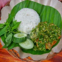 Ayam Geprek Ungkep Lombok Ijo   Nasi