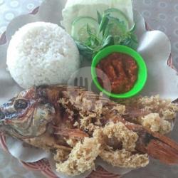 Nasi   Nila Geprek Kremes   Lalapan   Sambal