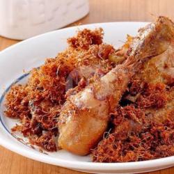 Bebek Spesial Serundeng Pedas