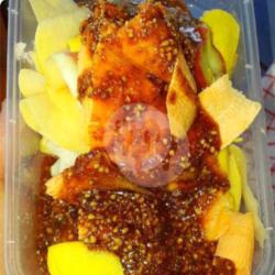 Rujak Serba Serut Bumbu Coel