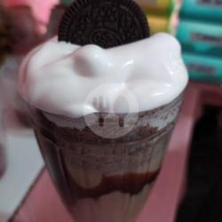 Oreo Coffee Vanilla Float