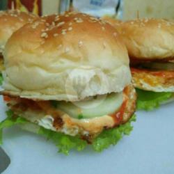 Burger Telur   Daging Ayam   Crispy