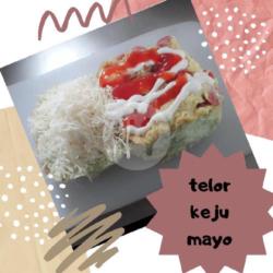 Roti Kuro Kukus/bakar Telor Keju Mayonaise