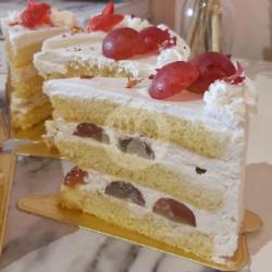 Red Grape Shortcake Slice