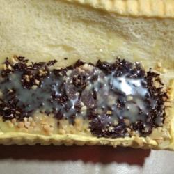 Coklat-kacang Campur