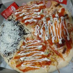 Pizza 4 Parian Rasa  Keju Mozzarella