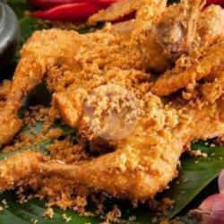 Ayam Ingkung Goreng Utuh