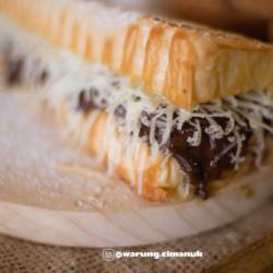 Roti Bakar Coklat Crunch  Keju