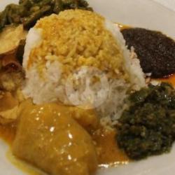 Nasi   Kikil   Sambel   Sayuran Lengkap