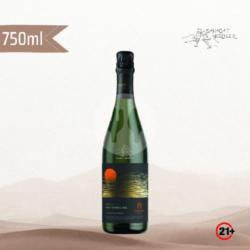 (21 ) Hatten Tunjung Wine 750ml