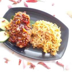 Ayam  Geprek Black Peper Sauce   Mie   Otak2