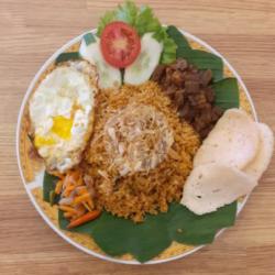 Nasi Goreng Semur Sapi (free Teh Botol Kotak)