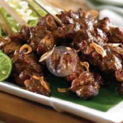 Sate Kambing Campur Lemak Bumbu Kacang