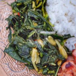 Sayur Tumis Daun Ubi Bunga Pepaya