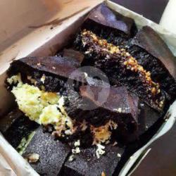 Terbul Blackforest Keju Coklat Kacang Wijen