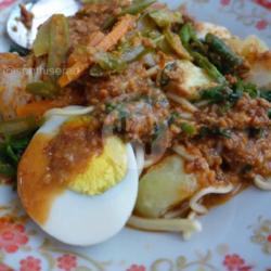 Lontong Pecel   Telur Bulat