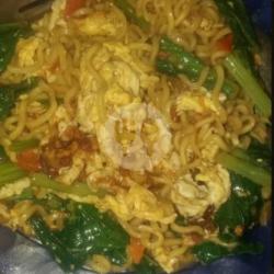 Mie Nyemek Goreng Jumbo