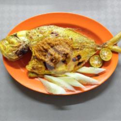 Ikan Putih Bakar  Per Ekor