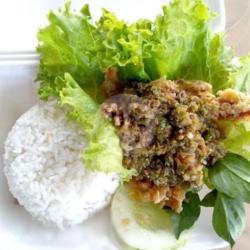 Ayam Geprek Sambal Ijo