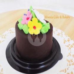 Kue Bolu Hias Cup Bola