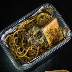 Spaghetti Creamy Green Sauce S