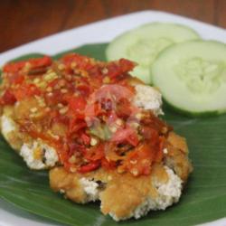 Nasi Ayam Geprek Merah