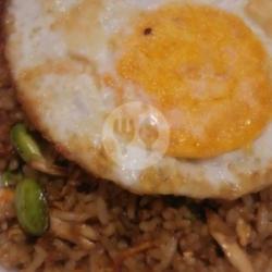 Nasgor Pete Komplet Plus Telur Ceplok