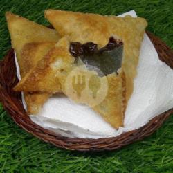 Sambosa Coklat Keju