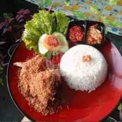 Ayam Serundeng Kelapa Parut