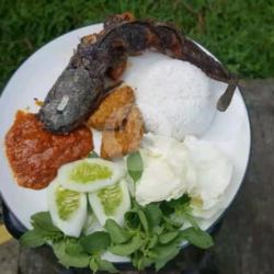 Nasi Uduk Pecel Lele Tempe Tahu