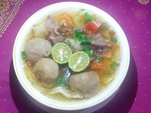 Sop Kebo Pak De, Gunung Putri