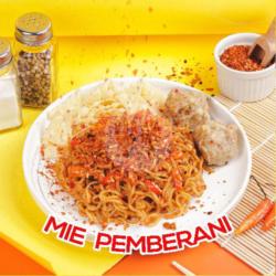 Mie Pemberani   Pentol Rawit