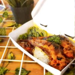 Paket Nasi Kepak Madu Bakar