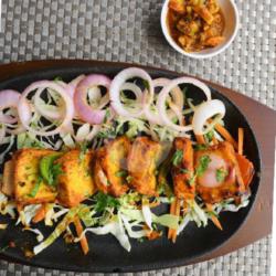 Achari Paneer Tikka