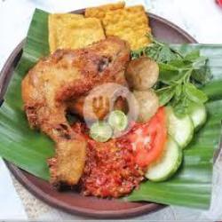 Penyetan Ayam Goreng Besar