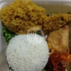 Nasi Ayam Kremez Paha