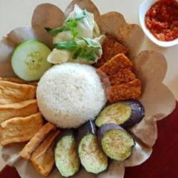 Nasi Tahu Tempe Terong Sambal Penyetan