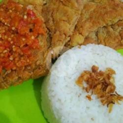 Telur Geprek   Nasi  Sayuran