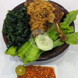 Bebek Goreng Sambal Tembikar