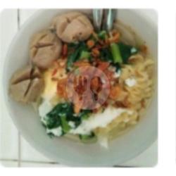 Mie Rebus Telor Bakso Sanyur