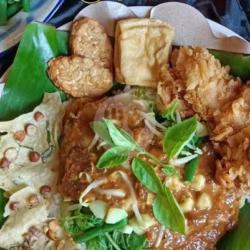 Nasi Pecel Bali Telor