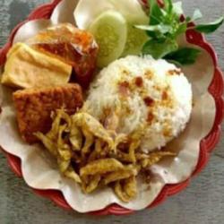 Nasi Lalapan Wader